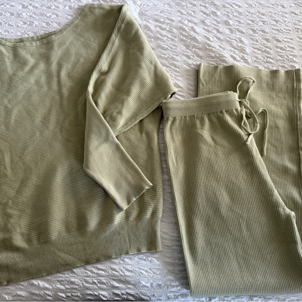 Green Ribbed Loungewear Set